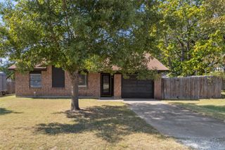 248 Mountain View Drive, Azle, TX 76020