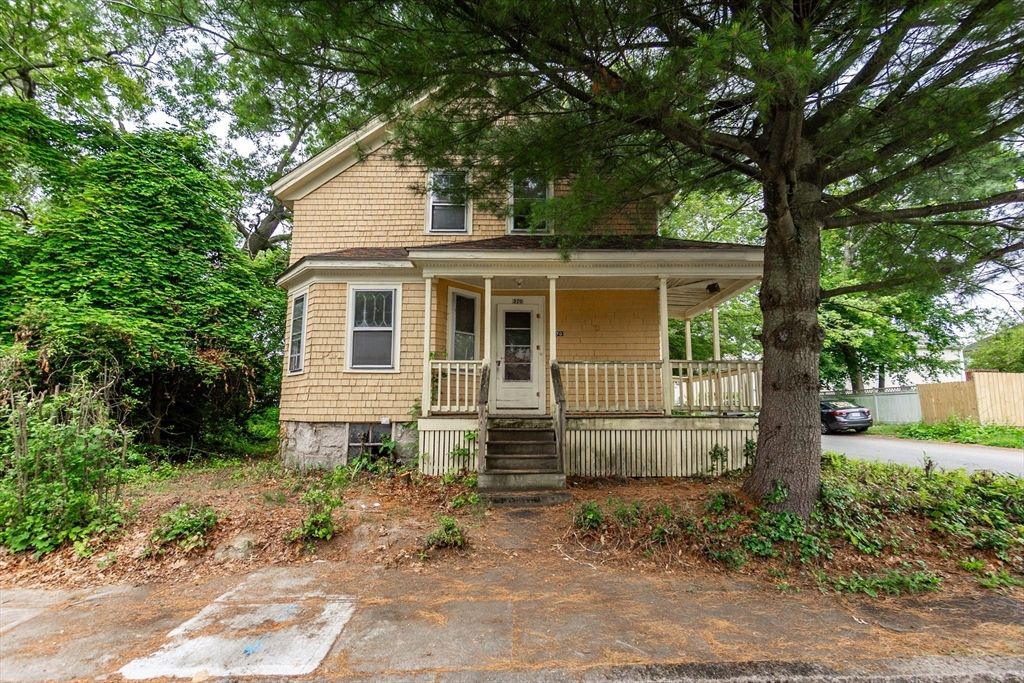 270 Garden St, Fall River, MA 02720