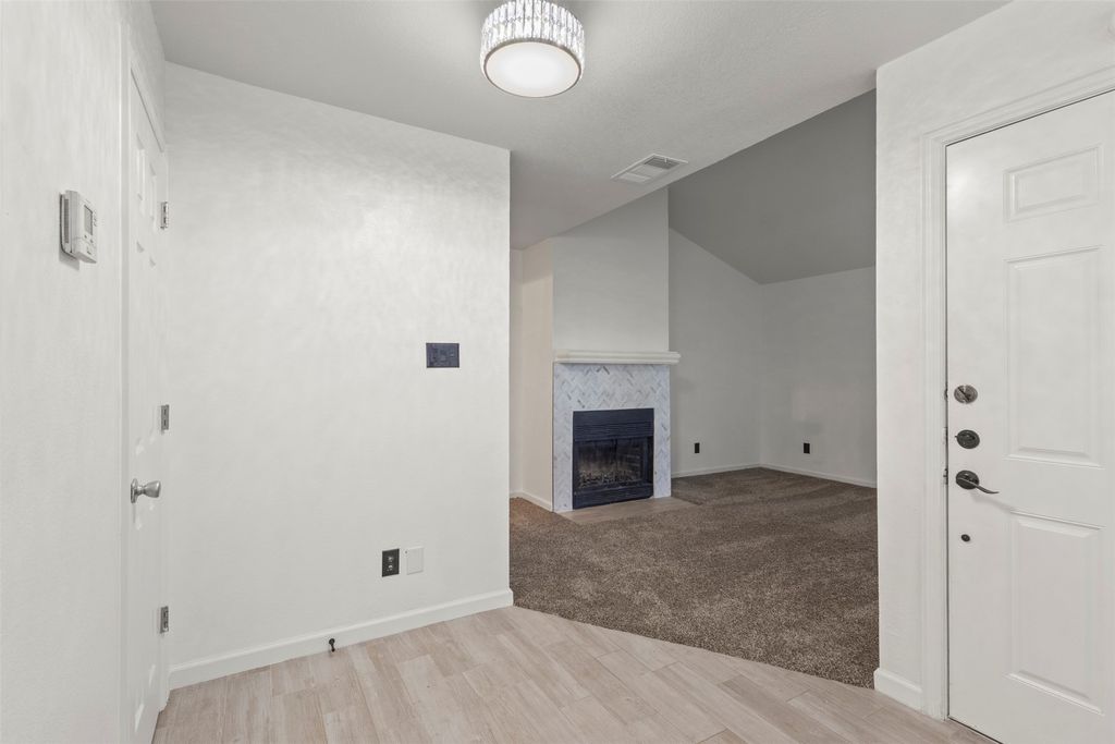 1424 Meadowood Village Drive, Fort Worth, TX 76120 — photo 2