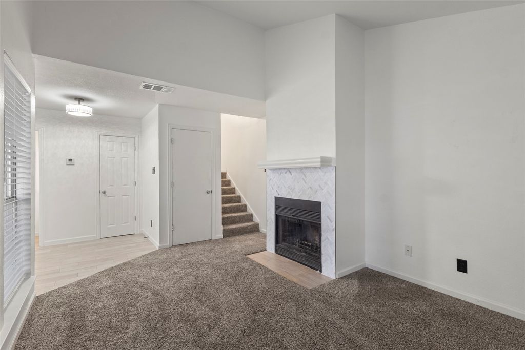 1424 Meadowood Village Drive, Fort Worth, TX 76120 — photo 4