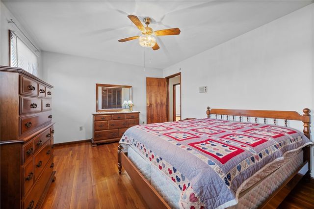 905 Watt Rd, Washington Twp, PA 15613