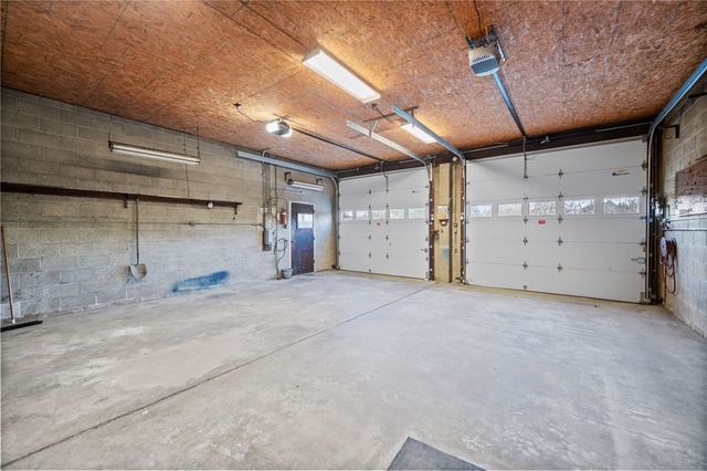 905 Watt Rd, Washington Twp, PA 15613