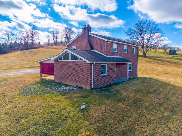 905 Watt Rd, Washington Twp, PA 15613