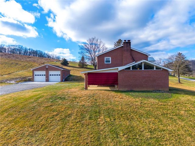 905 Watt Rd, Washington Twp, PA 15613