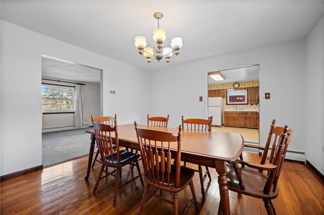 905 Watt Rd, Washington Twp, PA 15613