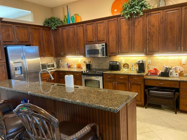 6959 Imperial Beach Circle, Delray Beach, FL 33446