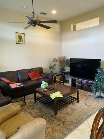 6959 Imperial Beach Circle, Delray Beach, FL 33446