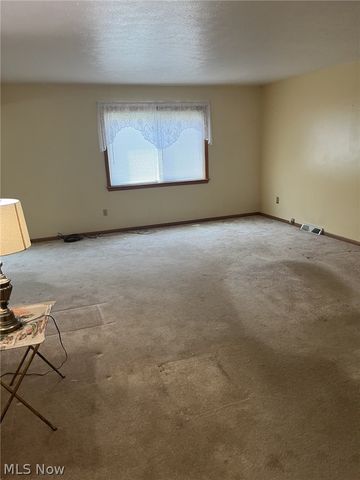 8785 Root Road, North Ridgeville, OH 44039