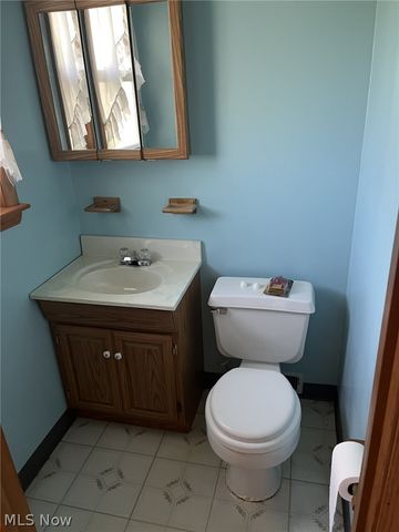 8785 Root Road, North Ridgeville, OH 44039