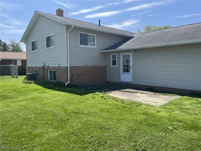 8785 Root Road, North Ridgeville, OH 44039