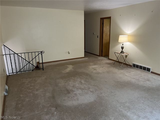 8785 Root Road, North Ridgeville, OH 44039