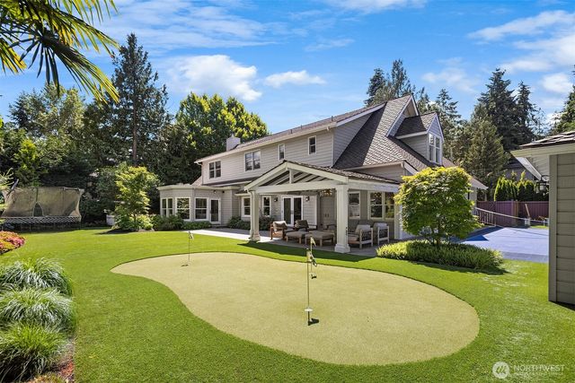 2042 77th Avenue NE, Medina, WA 98039