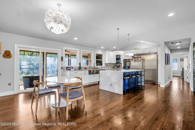 900 Darlene Avenue, Ocean Twp, NJ 07712