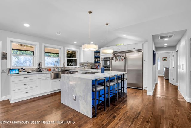 900 Darlene Avenue, Ocean Twp, NJ 07712