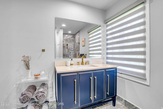 900 Darlene Avenue, Ocean Twp, NJ 07712