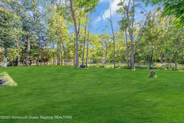 900 Darlene Avenue, Ocean Twp, NJ 07712