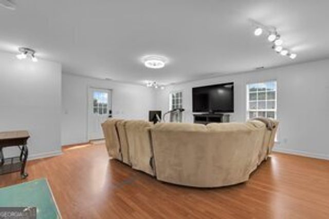 9005 Oakfield Drive, Statesboro, GA 30461