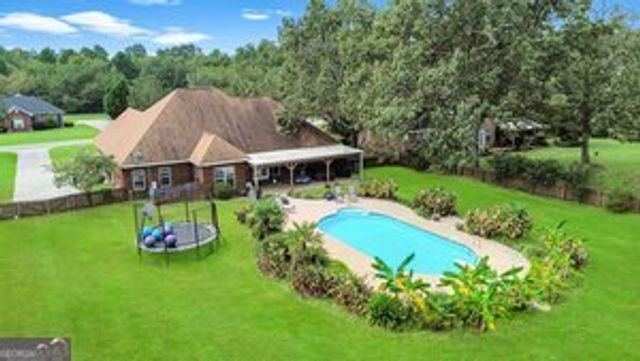 9005 Oakfield Drive, Statesboro, GA 30461