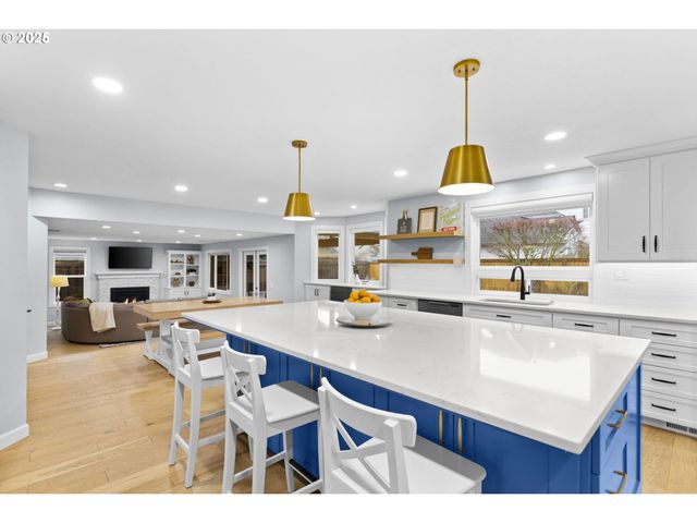 2195 Nw 160TH Ave, Beaverton, OR 97006