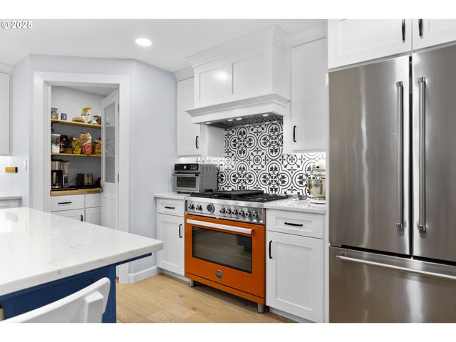 2195 Nw 160TH Ave, Beaverton, OR 97006