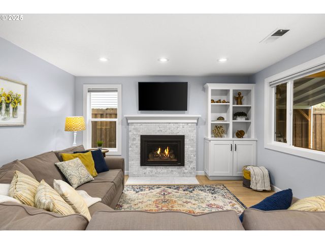 2195 Nw 160TH Ave, Beaverton, OR 97006