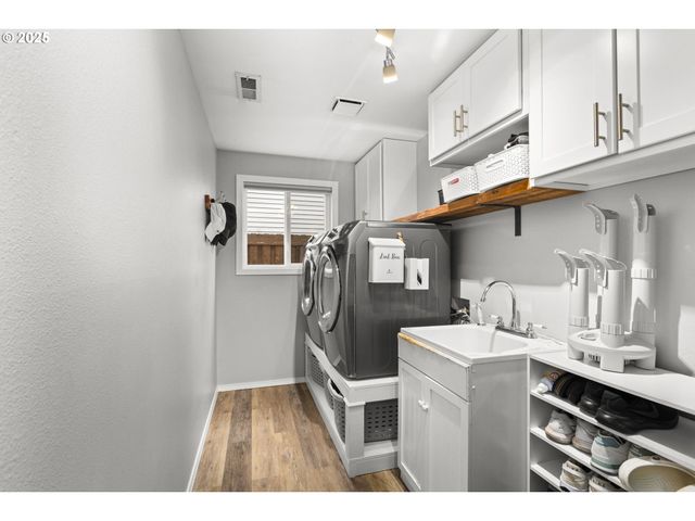 2195 Nw 160TH Ave, Beaverton, OR 97006