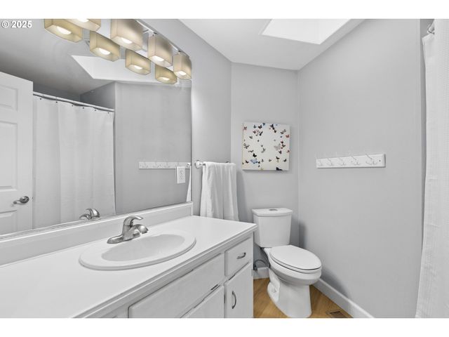 2195 Nw 160TH Ave, Beaverton, OR 97006