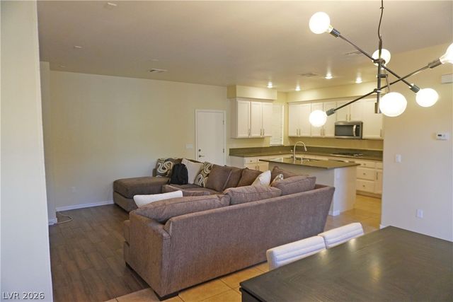 11375 Belmont Lake Drive 103, Las Vegas, NV 89135