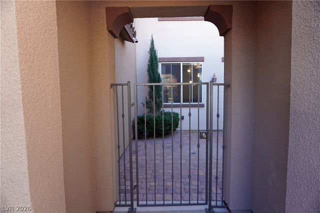 11375 Belmont Lake Drive 103, Las Vegas, NV 89135