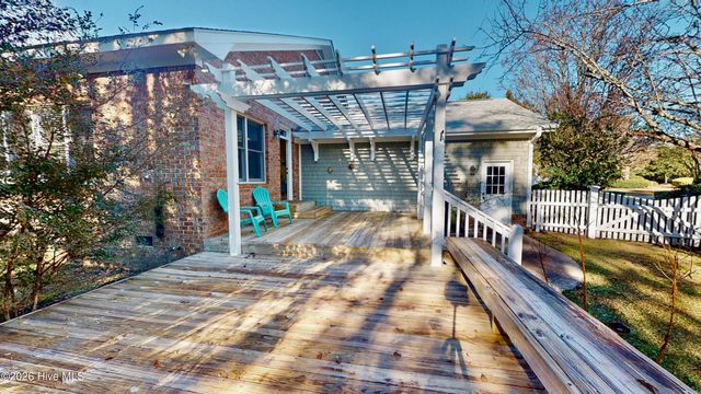 8117 Mason Ridge Lane, Wilmington, NC 28409