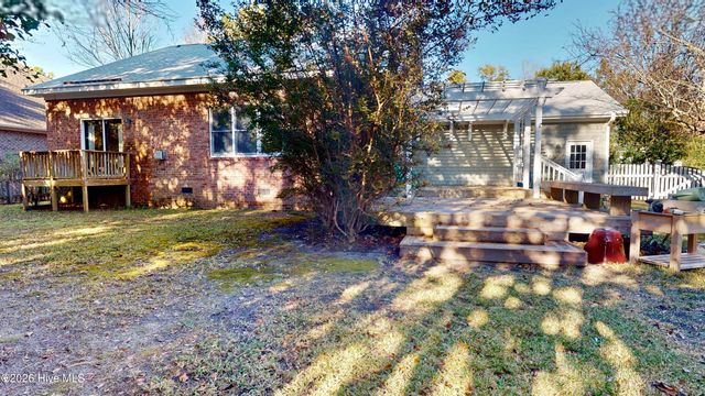 8117 Mason Ridge Lane, Wilmington, NC 28409