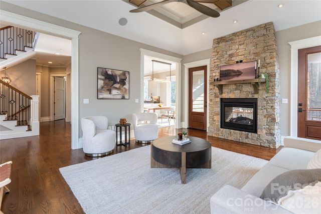 14 Twinflower Trail, Asheville, NC 28804