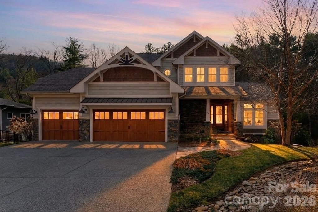 14 Twinflower Trail, Asheville, NC 28804