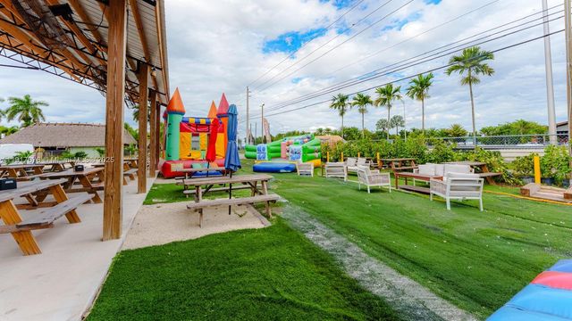 16860 SW 177TH AVE, Miami, FL 33187