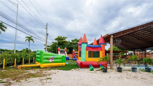 16860 SW 177TH AVE, Miami, FL 33187