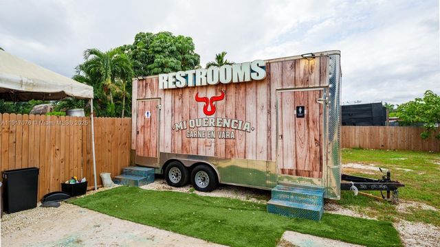 16860 SW 177TH AVE, Miami, FL 33187