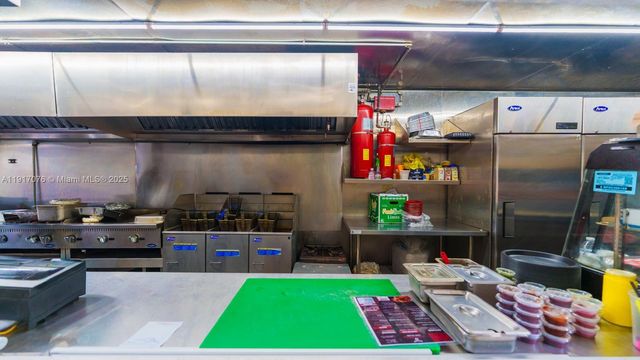 16860 SW 177TH AVE, Miami, FL 33187