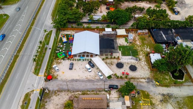 16860 SW 177TH AVE, Miami, FL 33187