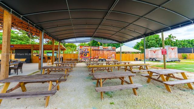 16860 SW 177TH AVE, Miami, FL 33187