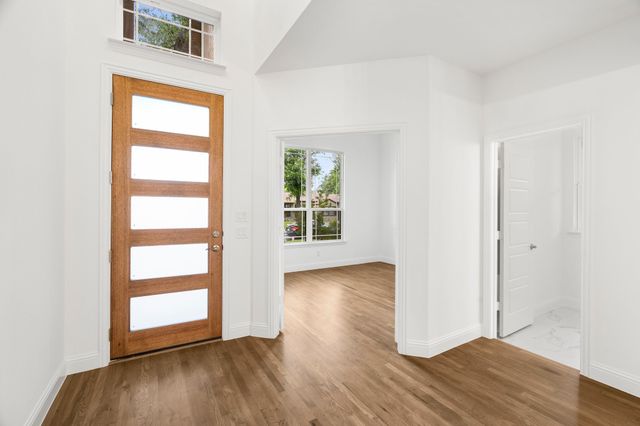 848 Northwood Road, Fort Worth, TX 76107