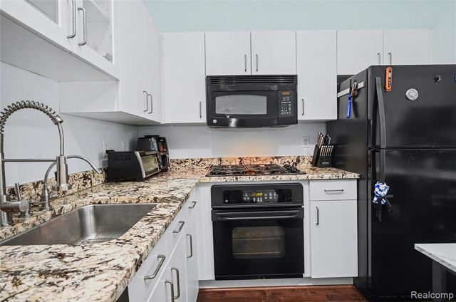 283 E Palmer Street 8, Detroit, MI 48202