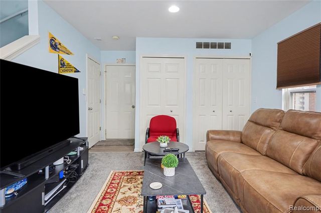 283 E Palmer Street 8, Detroit, MI 48202