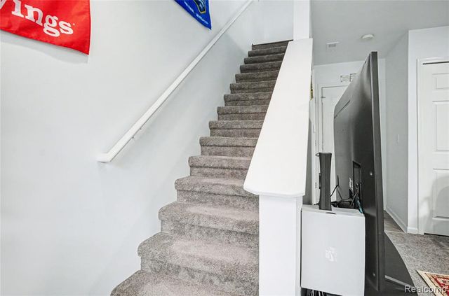 283 E Palmer Street 8, Detroit, MI 48202