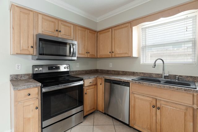 636 Lloyd Street, Fort Walton Beach, FL 32547
