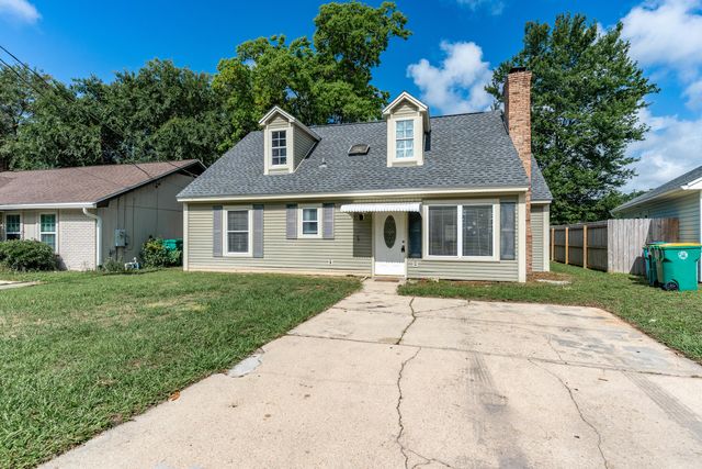 636 Lloyd Street, Fort Walton Beach, FL 32547