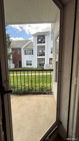 31 High Street 9102, East Hartford, CT 06118
