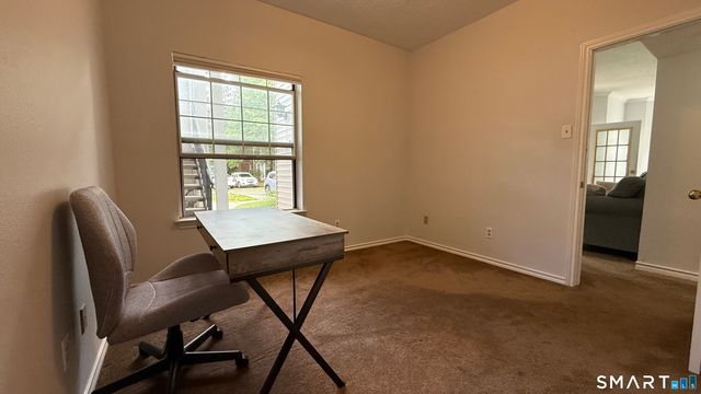 31 High Street 9102, East Hartford, CT 06118
