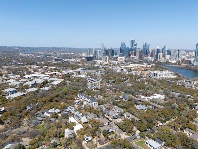 1318 Newning Ave C, Austin, TX 78704