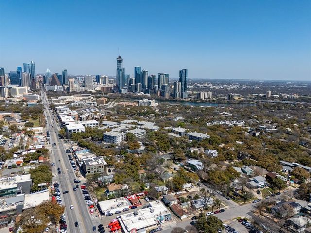 1318 Newning Ave C, Austin, TX 78704