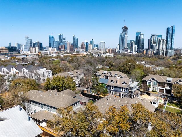 1318 Newning Ave C, Austin, TX 78704